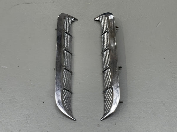 1964 - 1965 MUSTANG GENUINE QUARTER PANEL ORNAMENTS