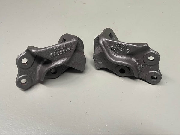 1964 - 1965 MUSTANG V8 ENGINE MOUNTS GENUINE RESTORED