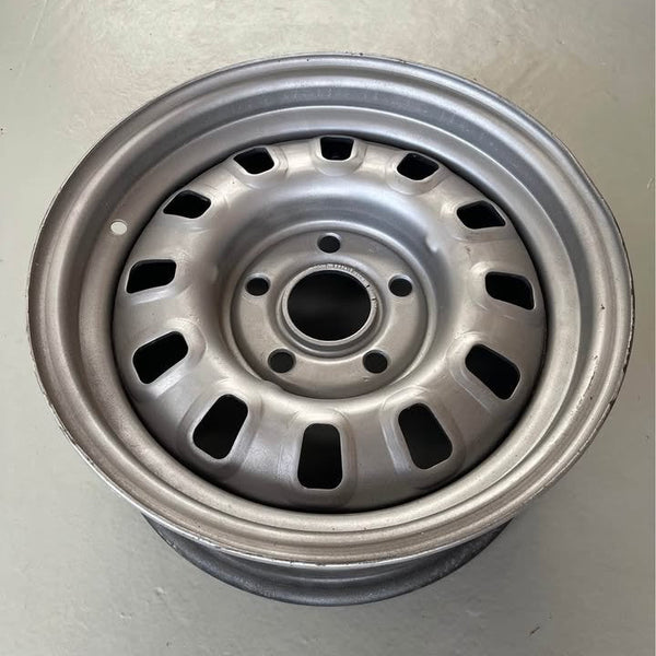 GENUINE RIVETED 14x6 12 SLOT WHEEL XW XY XA XB GT GS FALCON