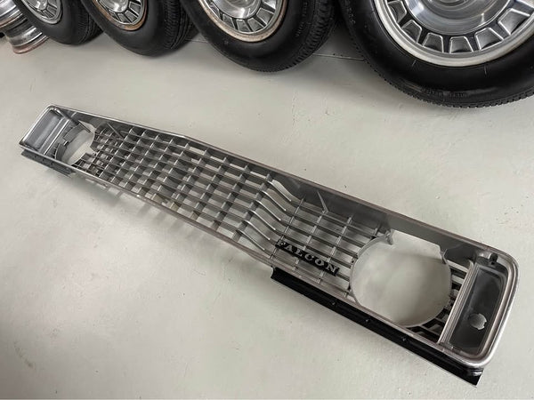 XC FALCON GRILLE MINT CONDITION