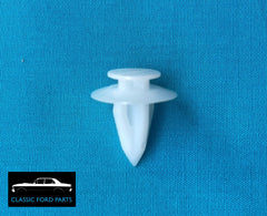 DOOR TRIM MALE CLIP FAIRMONT FALCON XT XW XY XA XB GT GS