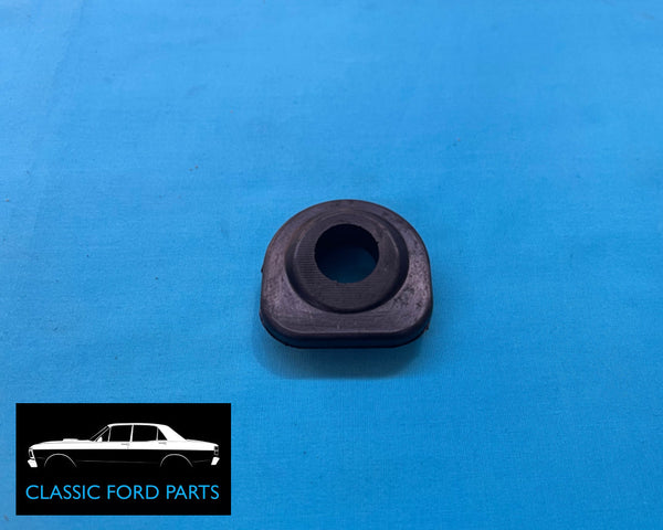 VALVE COVER PCV VALVE GROMMET D SHAPE FAIRMONT FALCON XR XT XW XY GS GT ZA ZB ZC ZD FAIRLANE